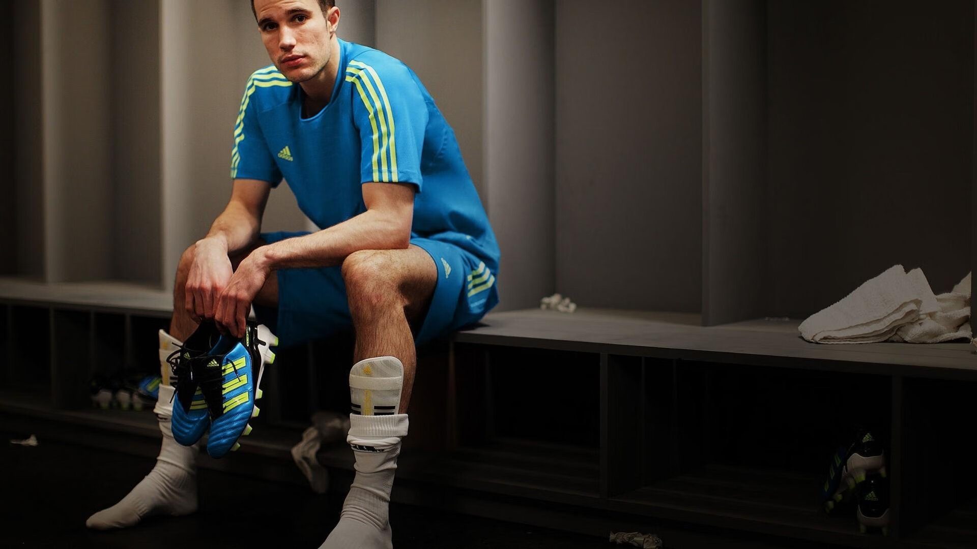 kaiyun中国-一锤定音！本泽马神级扑救力挽狂澜，阿贾克斯错失单刀成欧冠最大遗恨，本泽马化身门神零封单刀，阿贾克斯憾失欧冠绝杀